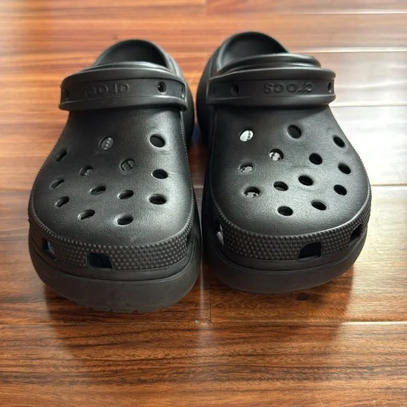 CROCS Womans Classic Platform Clog. Woman’s size 11 - Picture 4 of 9